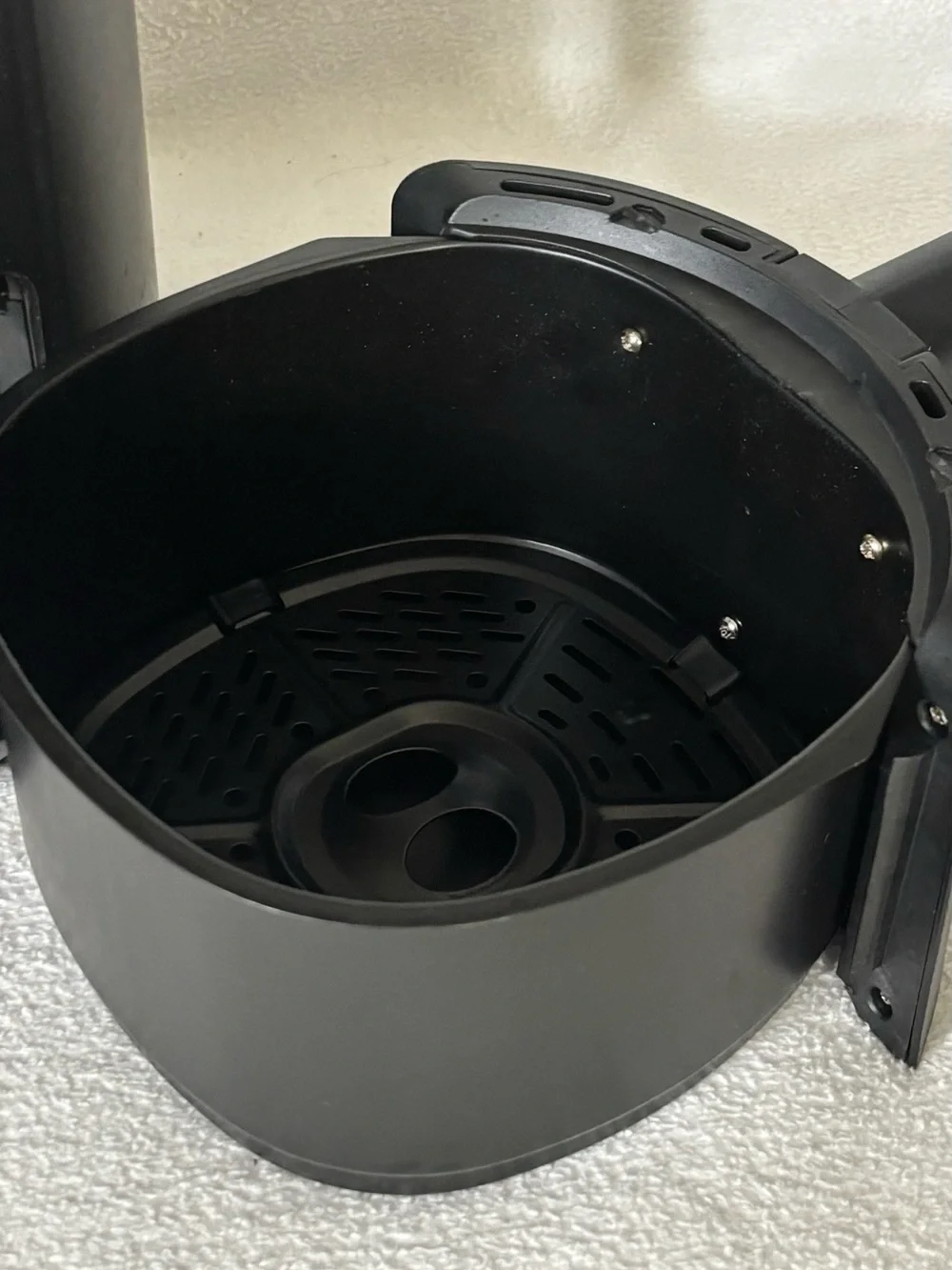 Toastmaster Black Air Fryer with Silver Handle - Compact Countertop Cooker